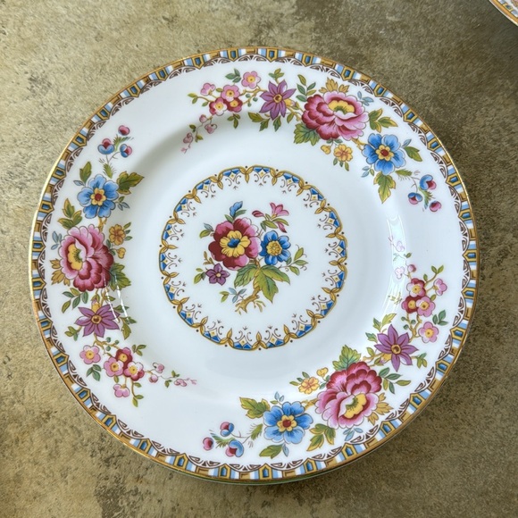 Vintage 1950’s Royal Graftan Fine Bone Floral China Made in England Lot of 3 - Picture 7 of 8